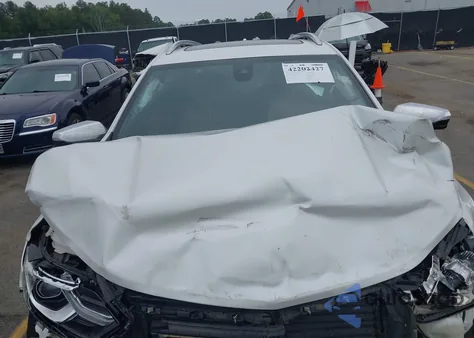 2019 Chevrolet Equinox Premier z USA, uszkodzony, nr VIN 2GNAXYEX0K6192106